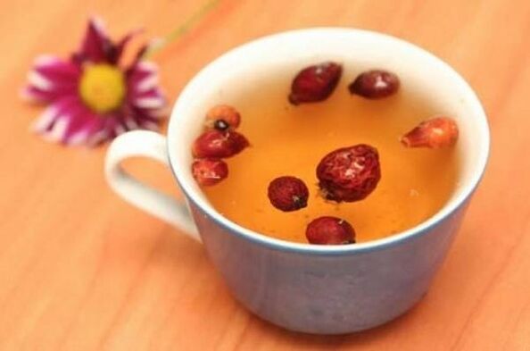 In the period of acute gastritis, rosehip decoction is introduced into the diet